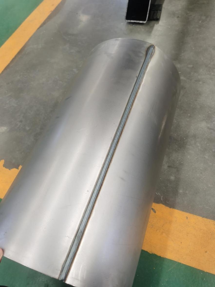 Rolling round welding effect